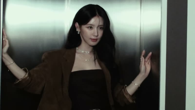 Кадр из видео: Fashion & Beauty — F2Max